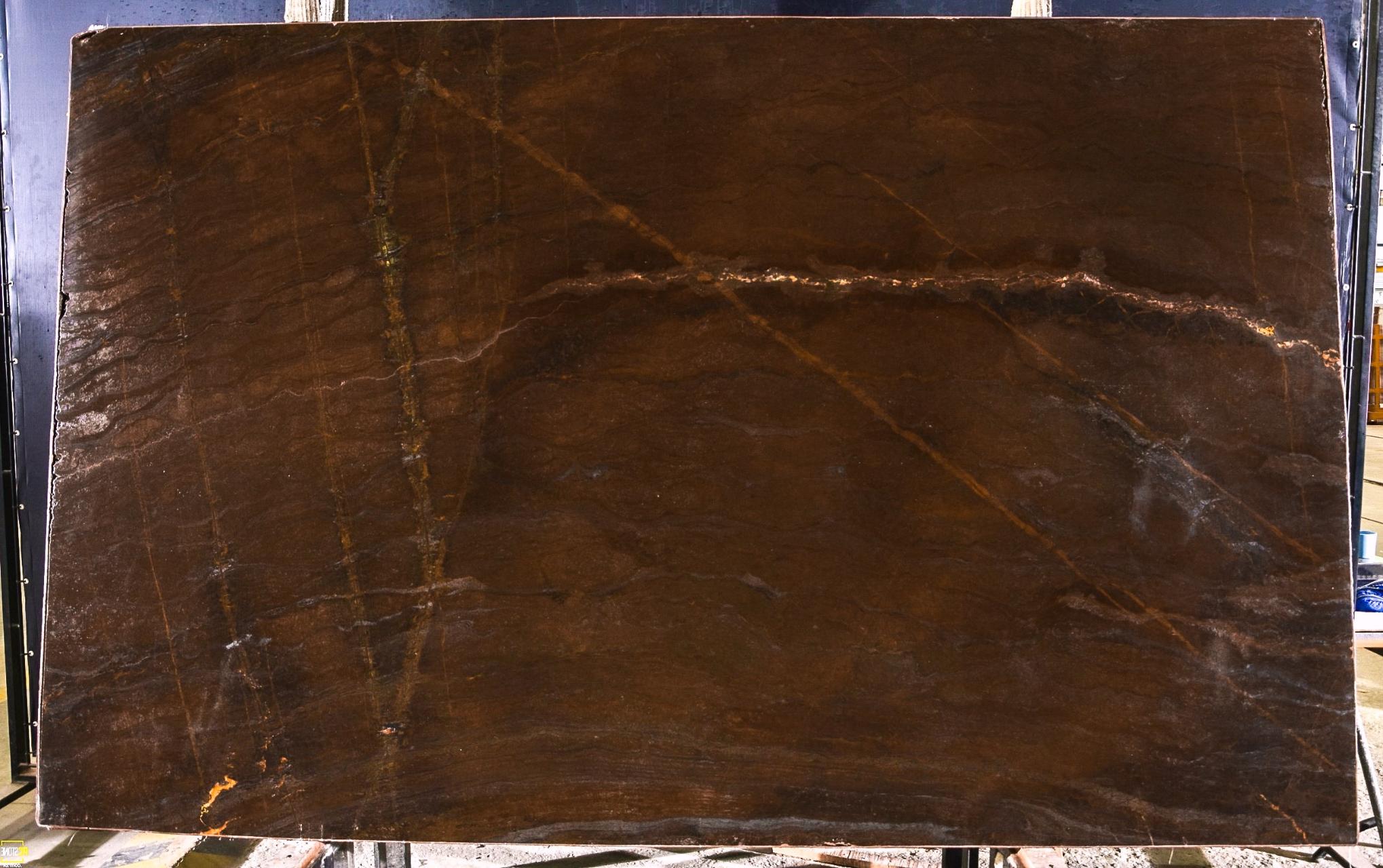 Lote 109 — Bronzita Quartzite Leather