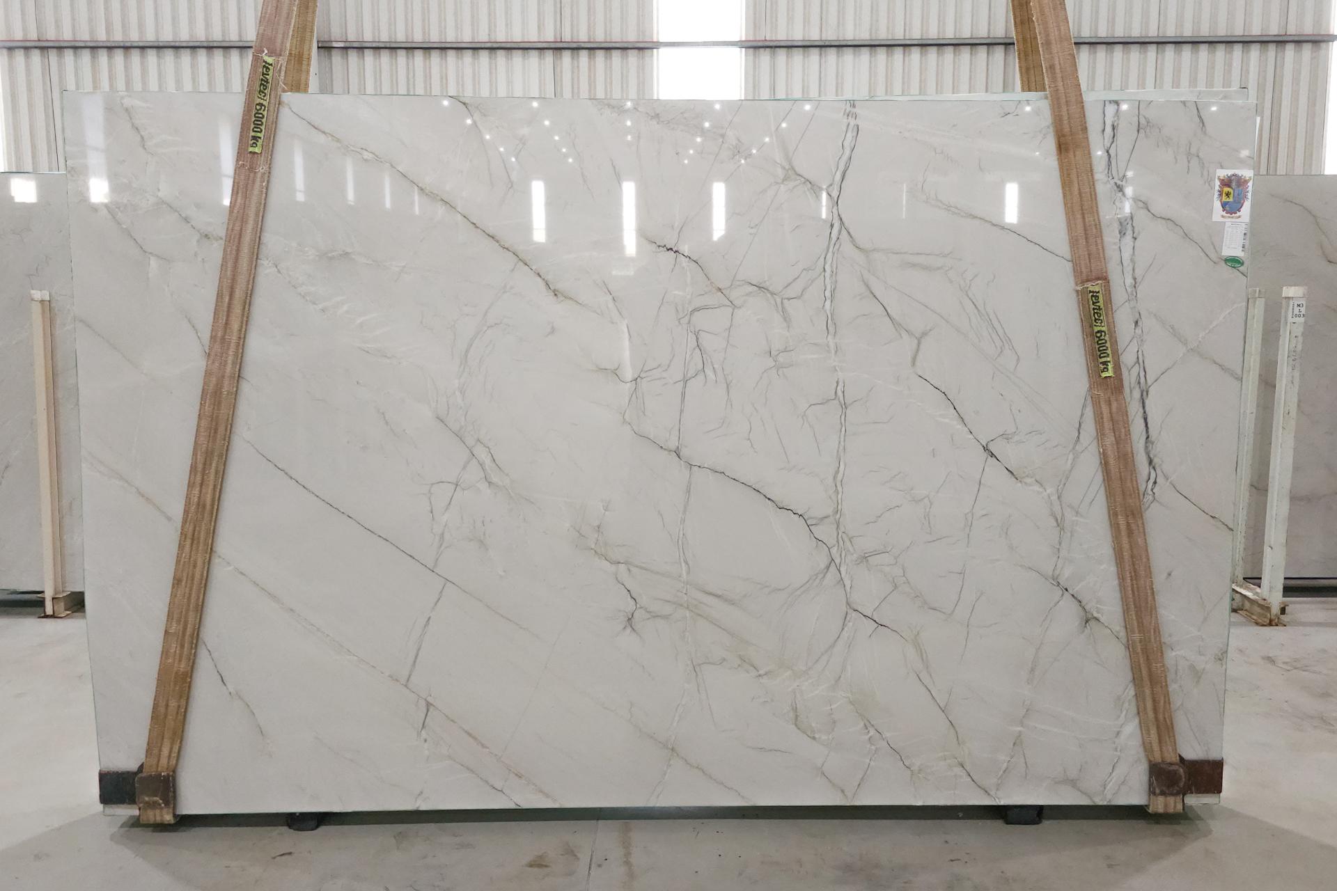 Lot 208531 — Bianco Superiore Soft Quartzite