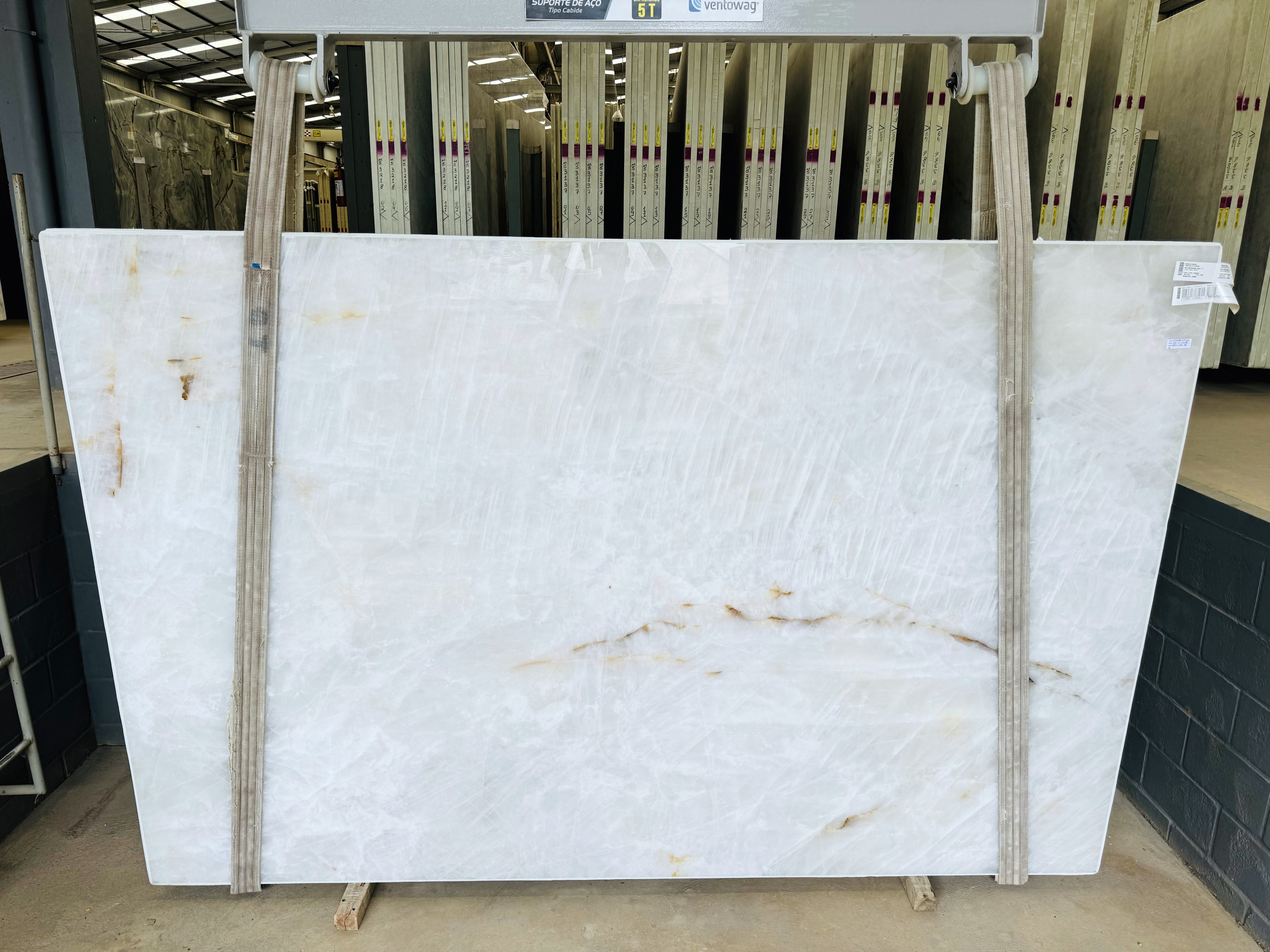 Thumbnail 2 of 2 for Cristallo Vitrum Quartzite