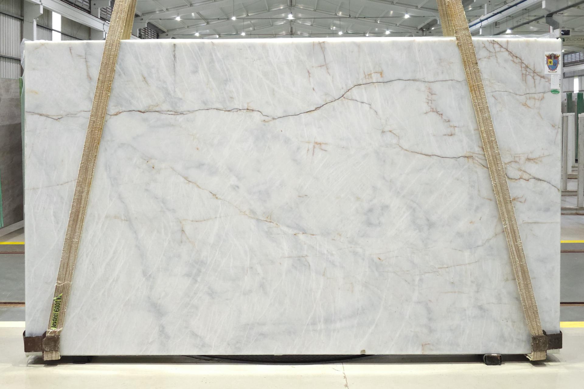 Lote 220200 — Crystal Angelus Quartzite