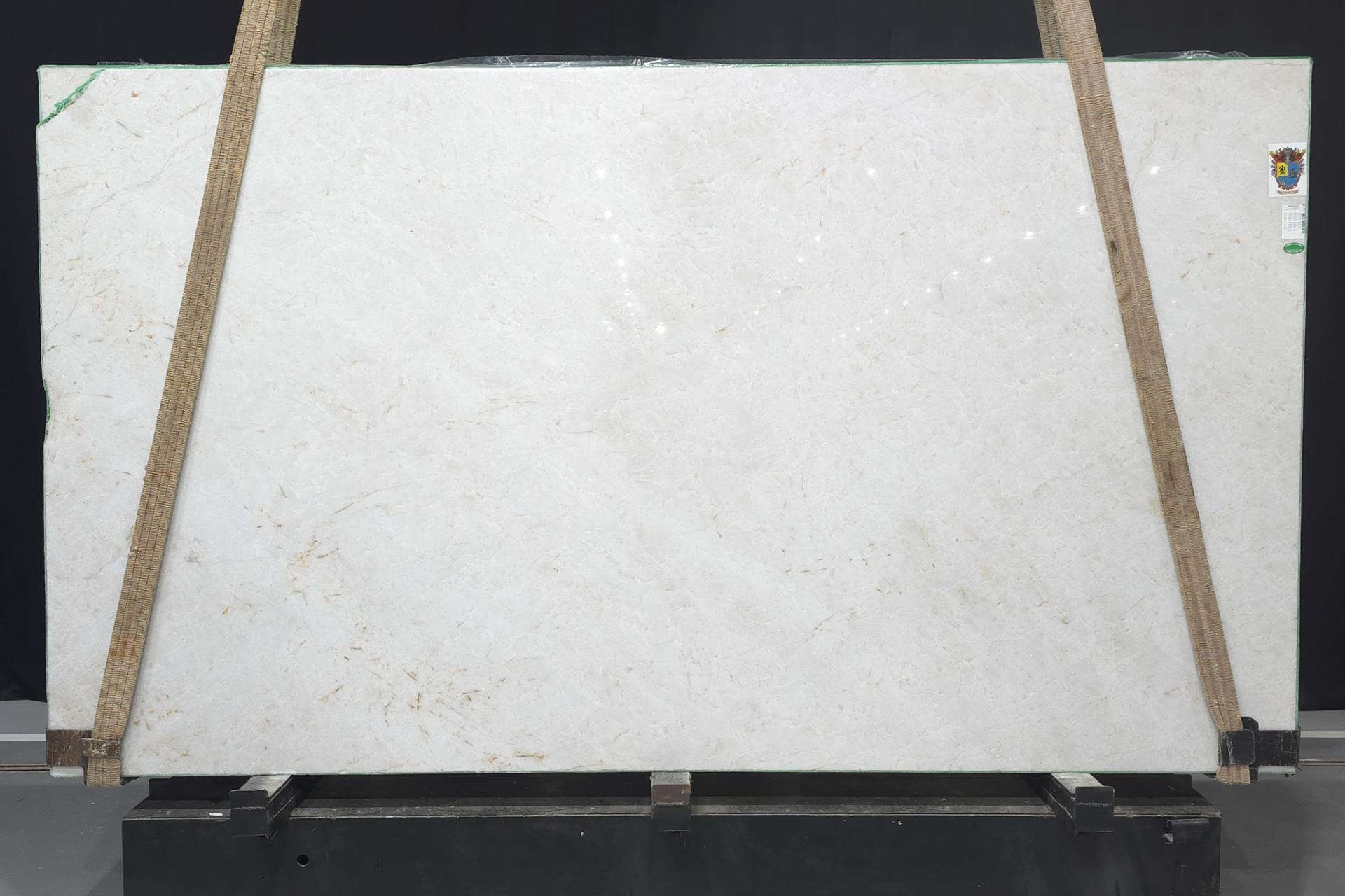 Lot 208725 — Crystal Supreme Quartzite