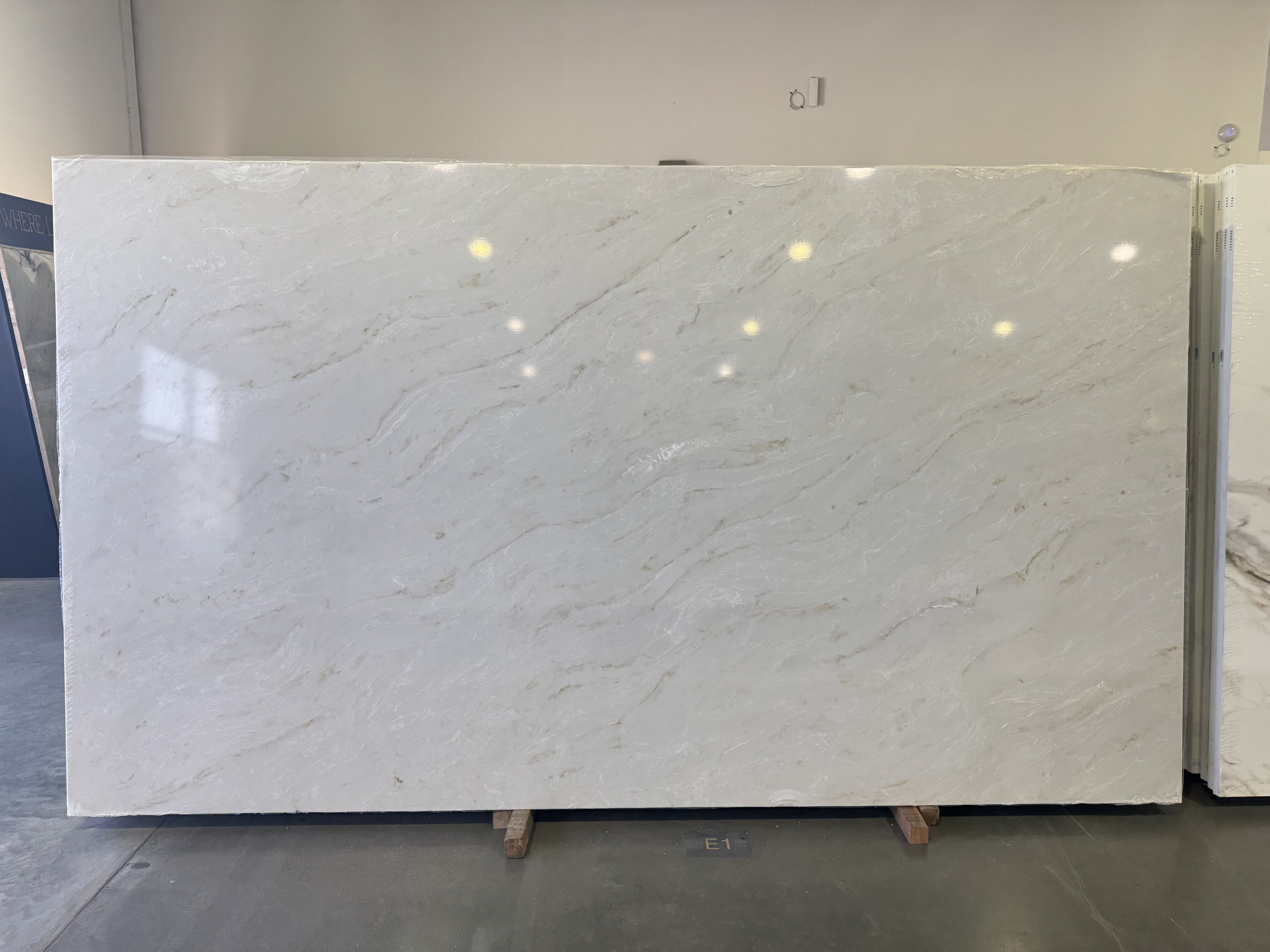 Lote 4328 — 3cm Serena Super Jumbo Quartz