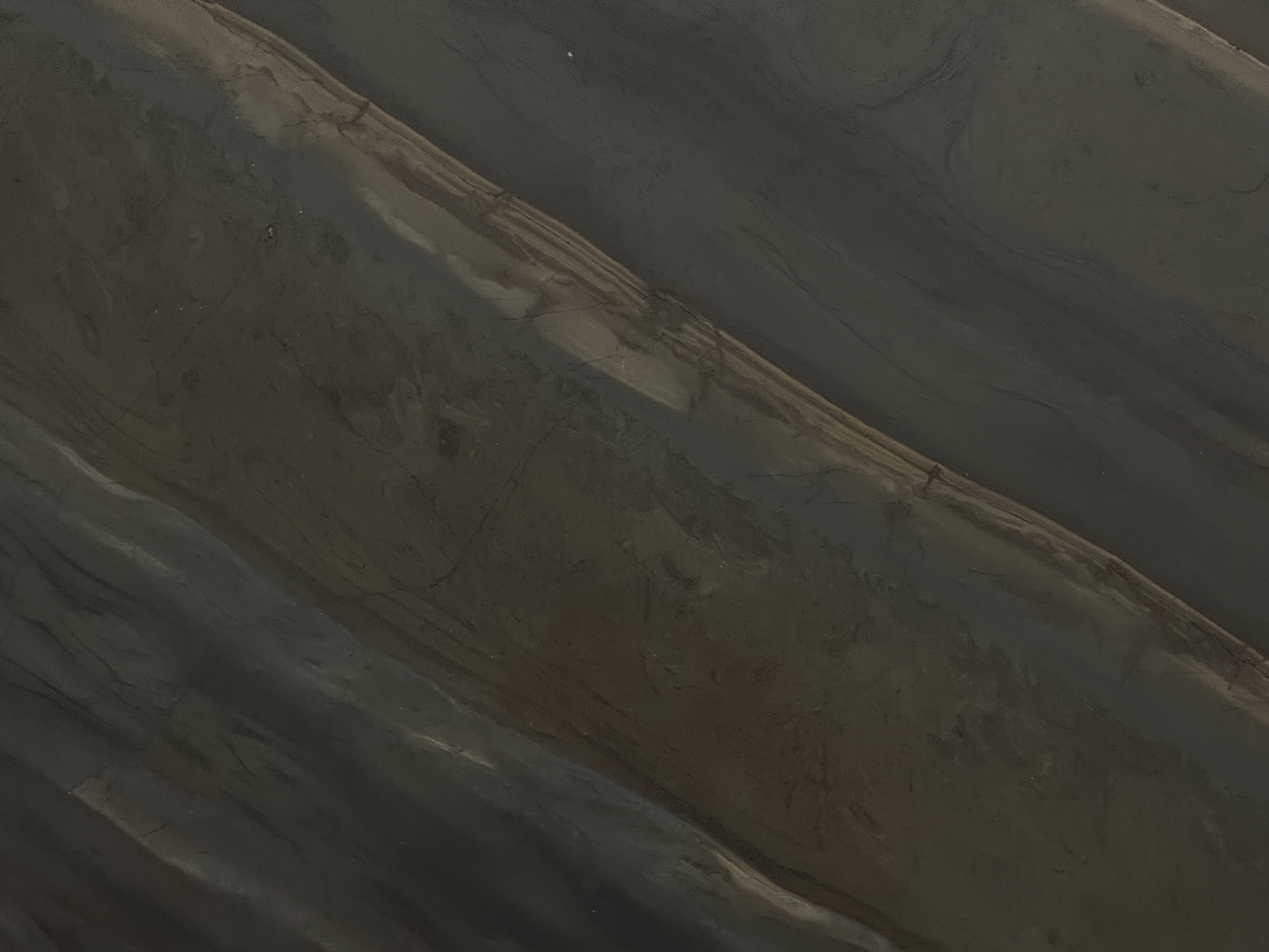 Elegant Brown Quartzite Quartzite
