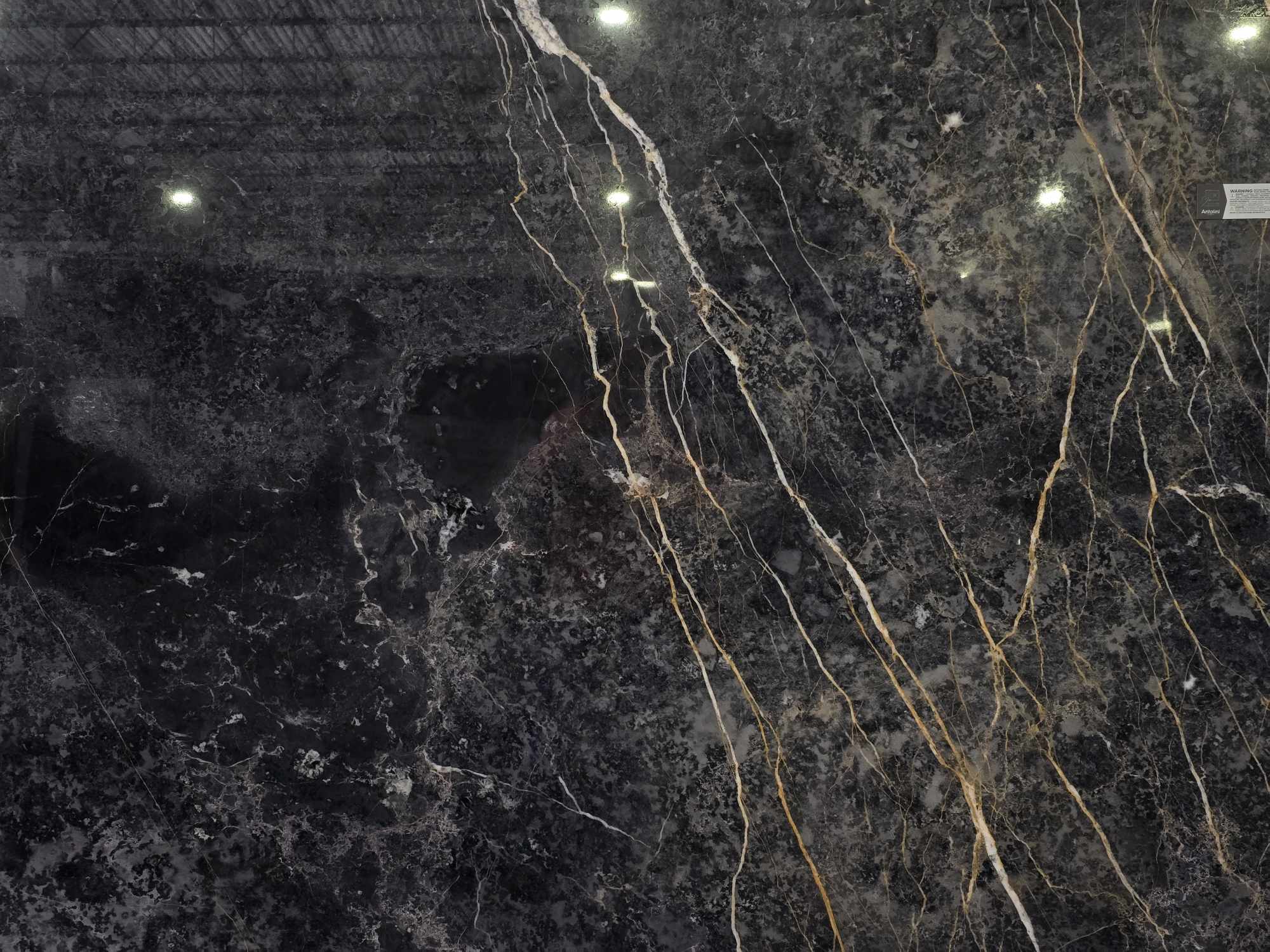 2cm Black & Gold Marble