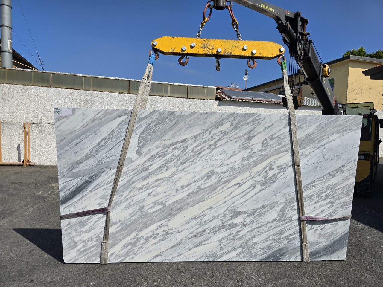 Lote 14122 — Calacatta Belgia Marble