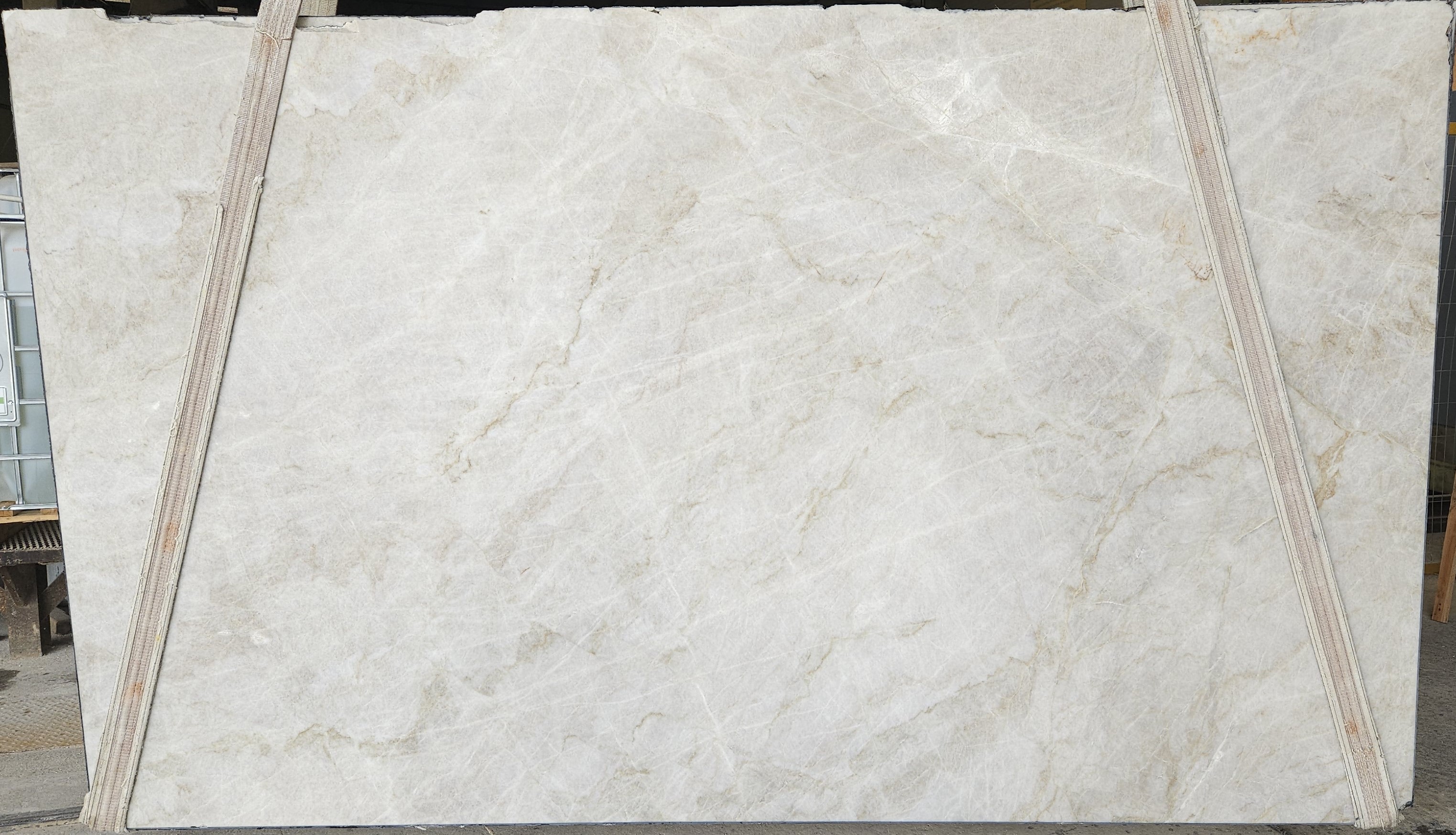 Lot TIG156 — Taj Mahal Extra Quartzite