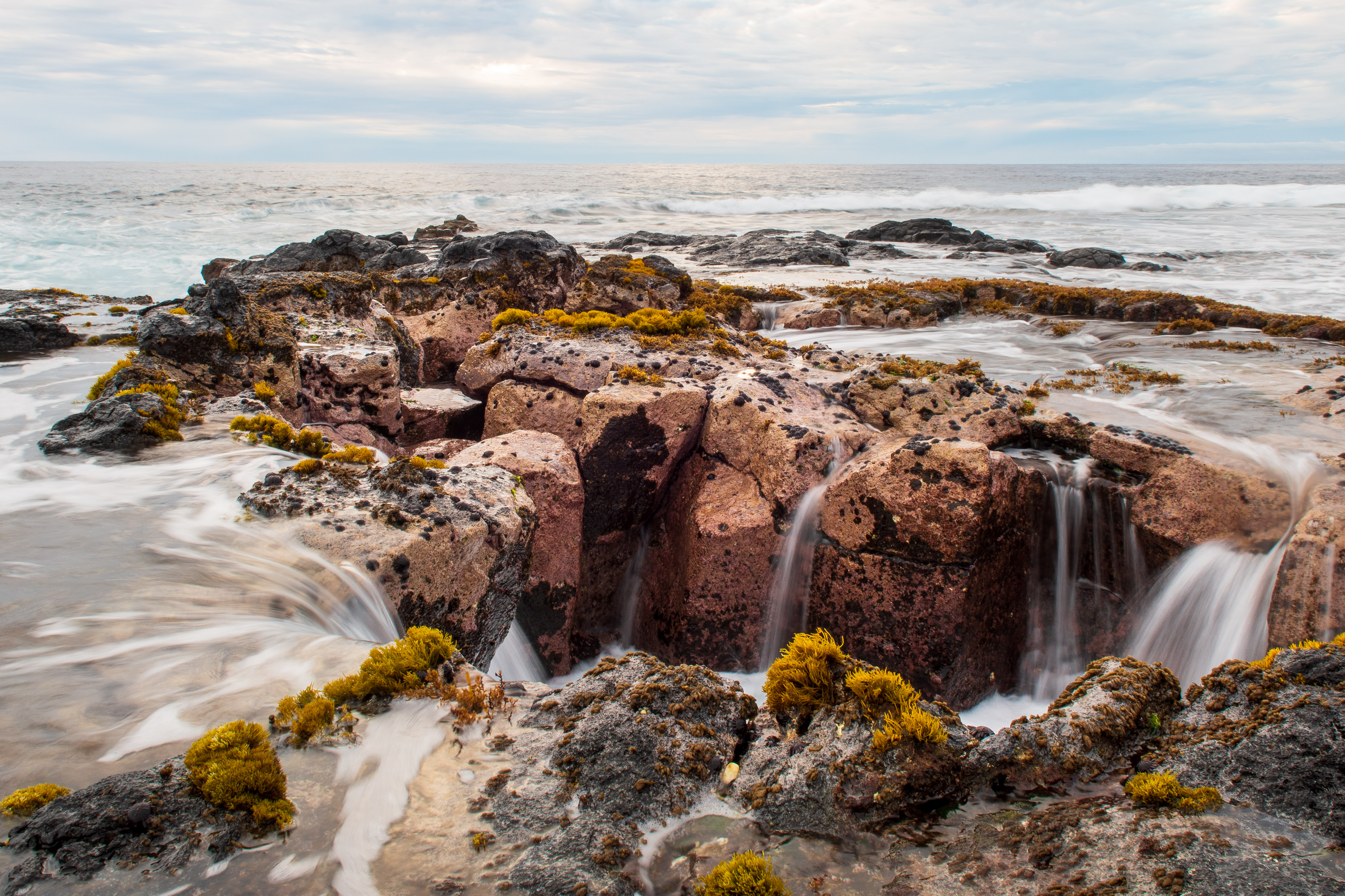 wide shot pele's well in Hawaii