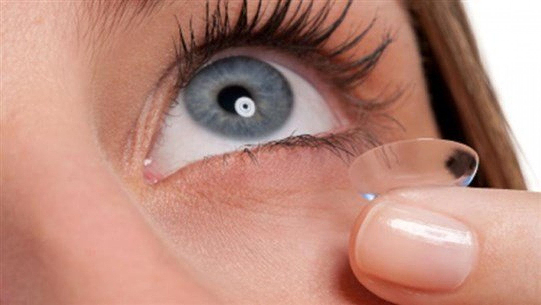 Dearborn Doctor Removes 23 Contact Lenses from Woman’s Eyelid
