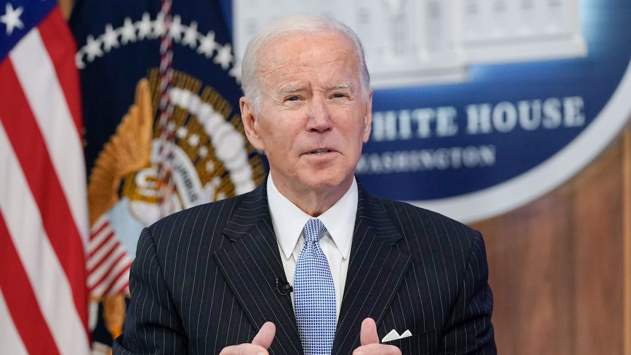 Biden to extend student loan pause as court battle drags on