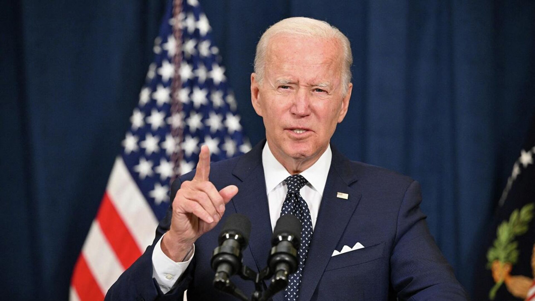 Biden signs the protocols for Finland and Sweden's accession to NATO