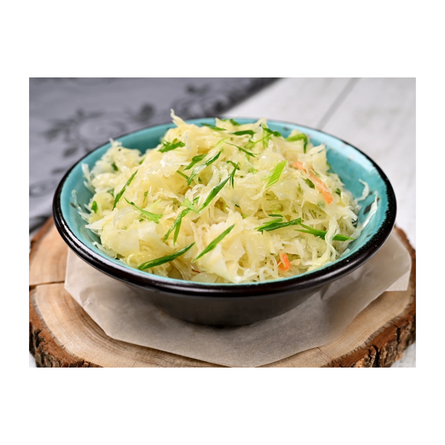 Салат з квашеної капусти