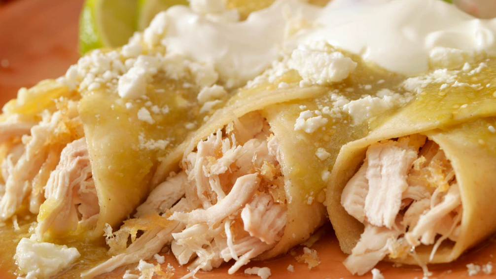 Enchiladas verdes con pollo