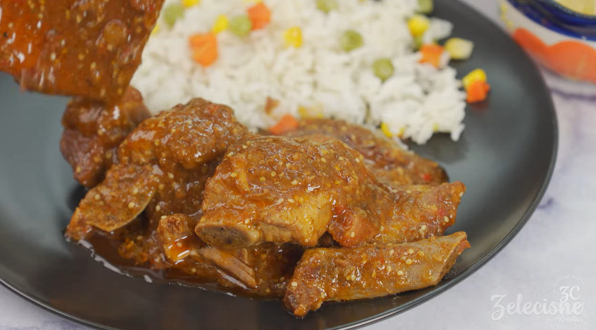 Costilla de cerdo en salsa de chipotle