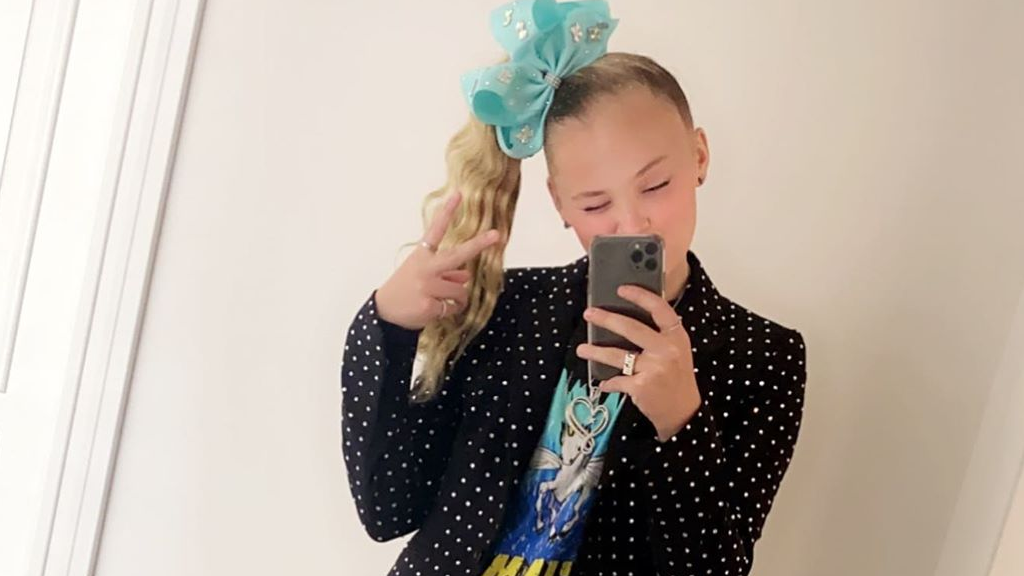 Jojo Siwa Responds To Backlash Over Inappropriate Questions In Kids Game Dexerto