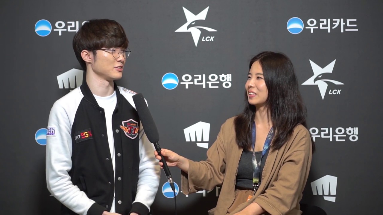 faker doing an interview after LCK match