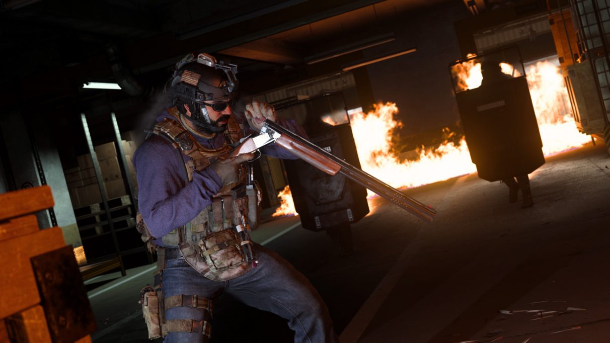 Warzone character holding shotgun