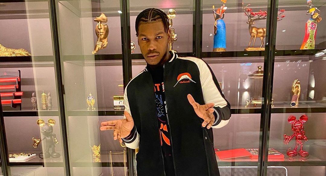John Boyega pose Instagram