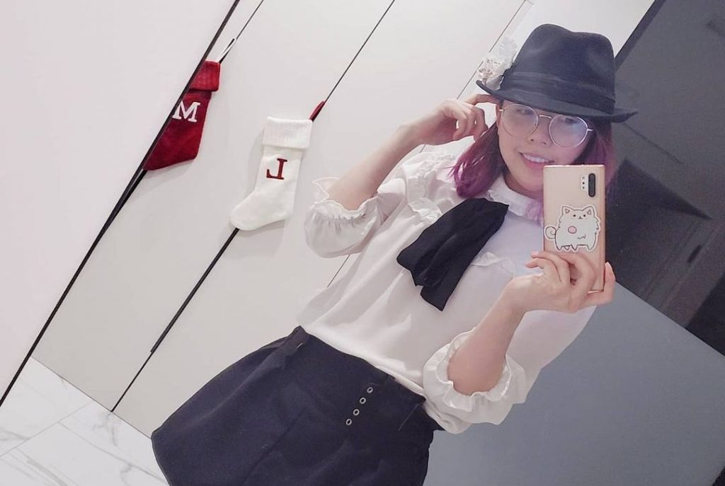 Lily Pichu Twitch Streamer