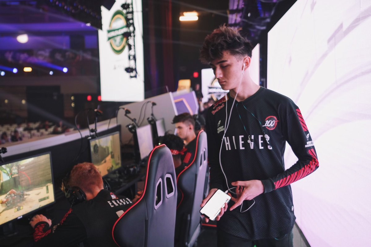 @100Thieves