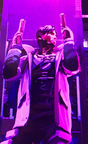 The image clearly shows Crypto dual-wielding weapons. Reddit u/llltoastylll