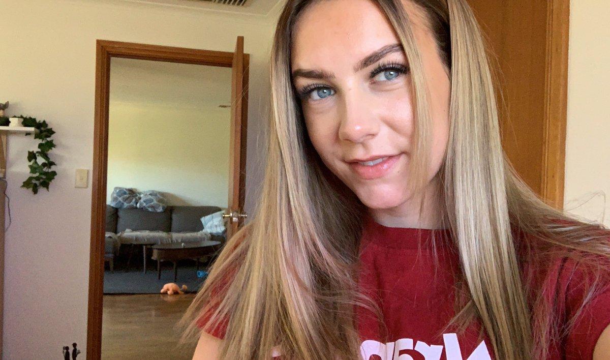 Twitter: PaladinAmber