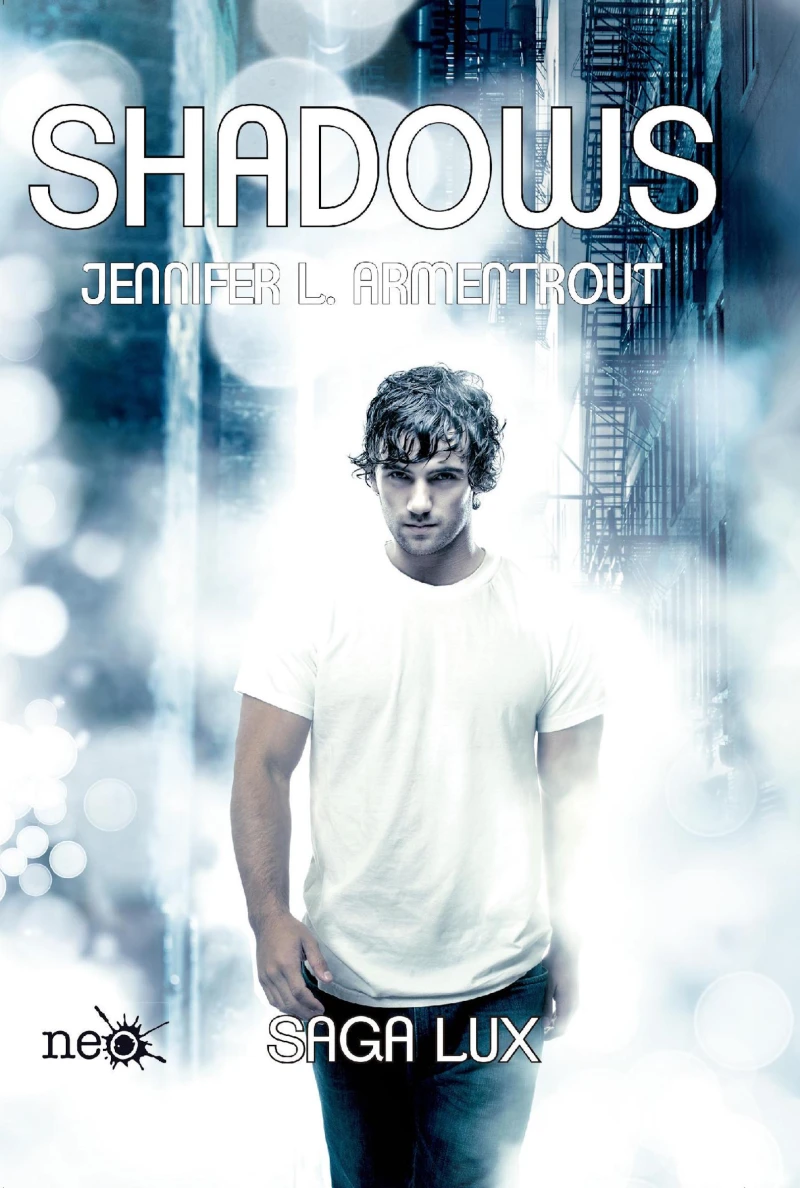 Portada: Shadows (Precuela Saga LUX)