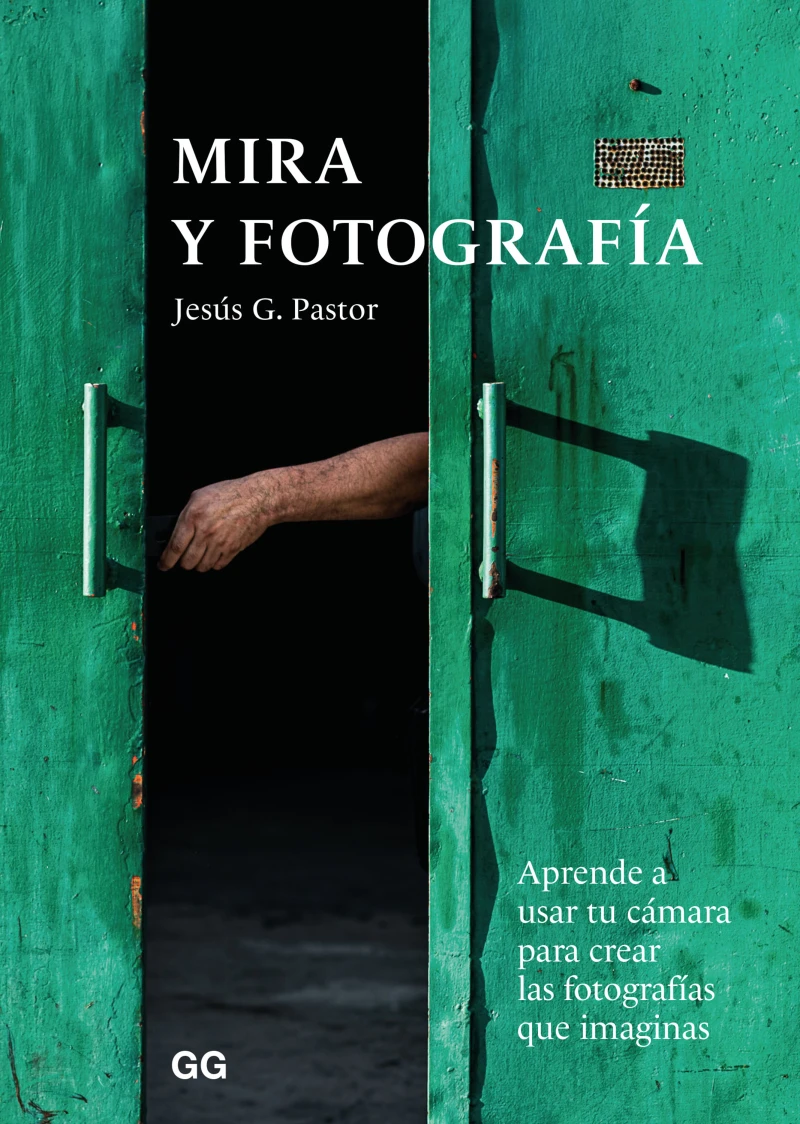 Portada: Mira y fotografía