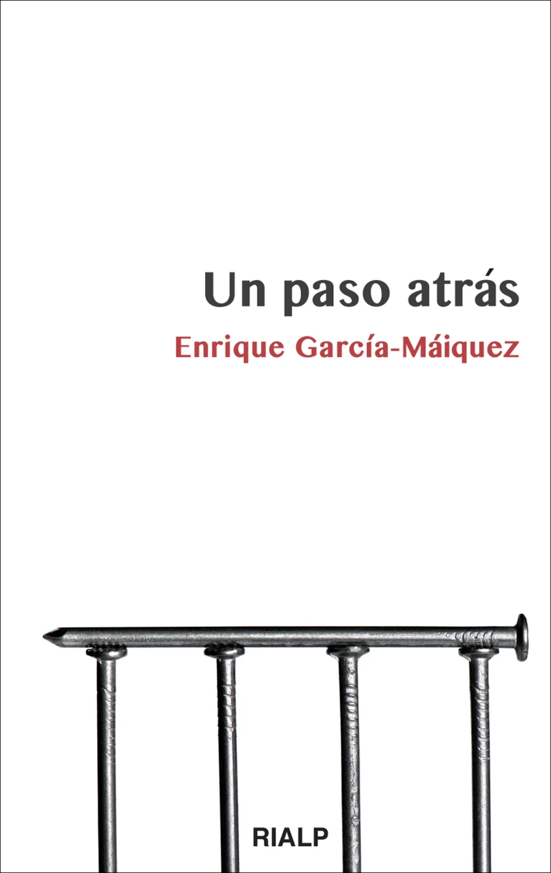 Portada: Un paso atrás