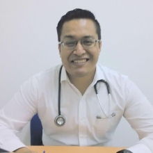 Ampliar imagen: Cesar Augusto Cruz, Médico de familia Tijuana