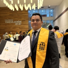 Ampliar imagen: Axcel Muñiz Delgado, Urólogo Puebla