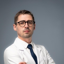 Ampliar imagen: Leonardo Alejandro González, Otorrinolaringólogo Miguel Hidalgo