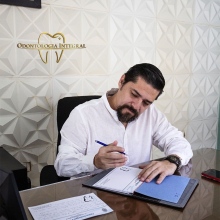 Ampliar imagen: Guido Pacheco, Dentista - Odontólogo Mérida