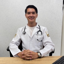 Ampliar imagen: Erick Tirado Gárate, Médico general Acapulco