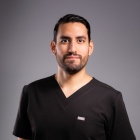 Dr. Héctor Andrés Moreno Yépez