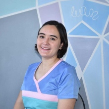 Ampliar imagen: Constanza Alcaino Rojas, Dentista - Odontólogo Santiago de Querétaro