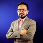 Dr. Ernesto Juárez León