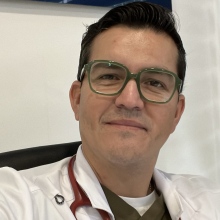 Ampliar imagen: Carlos Dueñas Ramírez, Médico general Playa del Carmen