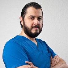 Ampliar imagen: Iván Téllez Medina, Neurocirujano Cuauhtémoc