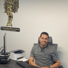 Ampliar imagen: Carlos Roberto Macias cervantes, Traumatólogo Michoacan