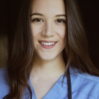 Dra. Mariana Sterling Pamplona