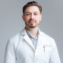 Ampliar imagen: Brahyan Gómez Domínguez, Ortopedista Zapopan