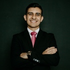 Mtro. Roberto Torres Reyes