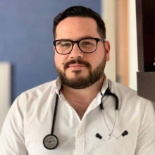 Ampliar imagen: Arturo Abrham Holling Martínez, Internista Ciudad Juarez