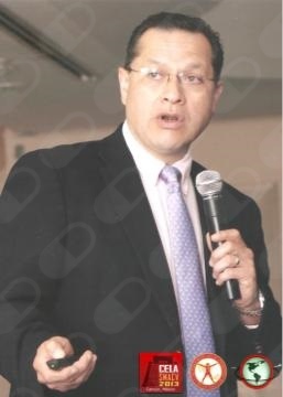 Oscar Villegas Cabello-3