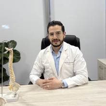 Ampliar imagen: Alfonso González Martínez Reding, Ortopedista Benito Juárez