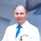 Dr. Arturo Garza Peña