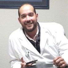 Ampliar imagen: Rolando Villarreal Soberón, Médico general Monterrey