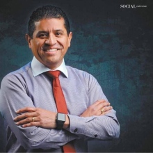 Ampliar imagen: Favio Martinez, Internista Torreon