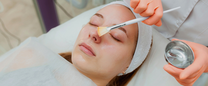 Clareadores de pele: descubra os melhores ativos e produtos | Bioage