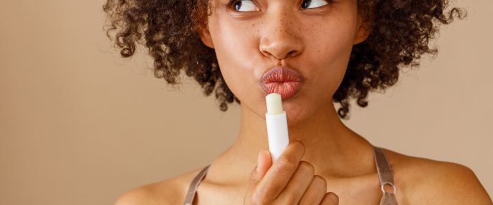 Cuidar dos lábios no inverno: leve dicas para sua clínica | Bioage